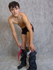 Artful posing is not enough for this adorable twink – he wants some action!, Added: 2012-07-05 by Sexy Twinks