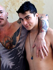 Skater twink Blake Noir fucked by Lorne Rox, Added: 2013-01-04 by Alternadudes