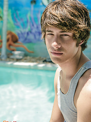 Dallas and Parker Make It Out, Added: 2013-10-01 by Boys Halfway House