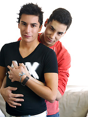 Joey Lafontaine Initiates Benjamin London, Added: 2014-09-21 by Video Boys