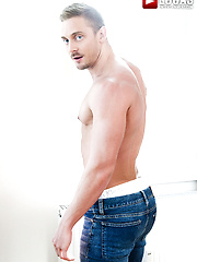 Logan Rogue Pounds Michael Lachlan's Aussie Hole, Added: 2015-06-09 by Lucas Entetainment