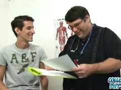 Cute college boy donates his sperm for cash., Added: 2012-01-23 by College Boy Physicals