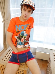 Cute teen Ben Kingston stroking his beautiful uncut dick., Added: 2018-11-19 by Keumgay