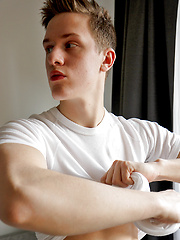 My beautiful 19 yo mate Kell Fuller is back stripping and wanking, Added: 2017-11-13 by Bentley Race