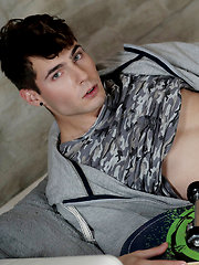 Threeway Pile-Up Climaxes In A Jizz-Inducing Double-Stuffing!, Added: 2018-01-16 by Dad Creep