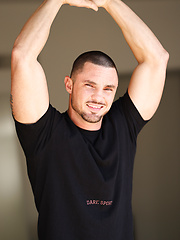 Leo Gotti Puts On A Show For The Camera And Ends It With A Classic Cum Taste Test, Added: 2023-02-28 by Keumgay